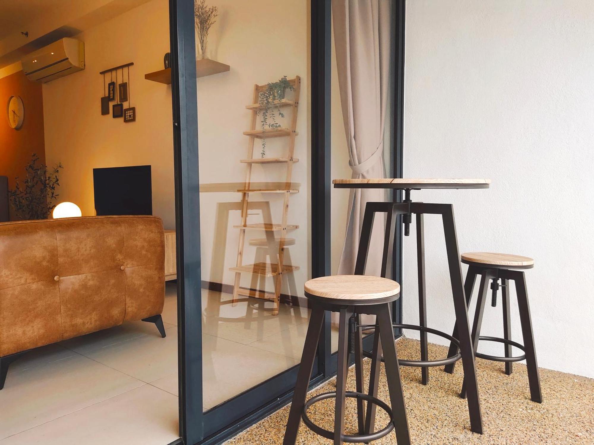 The Landmark By Katana 3Br To 4Br Luxury Seaview Landmark Homestay At Gurney 15-16Pax 无敌海景套房 Tanjung Tokong Exterior photo