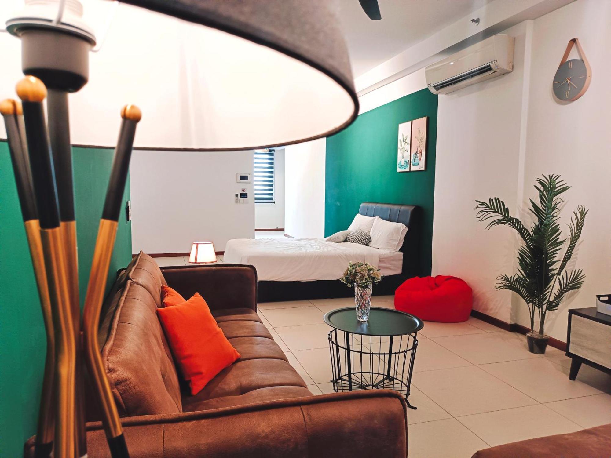The Landmark By Katana 3Br To 4Br Luxury Seaview Landmark Homestay At Gurney 15-16Pax 无敌海景套房 Tanjung Tokong Exterior photo
