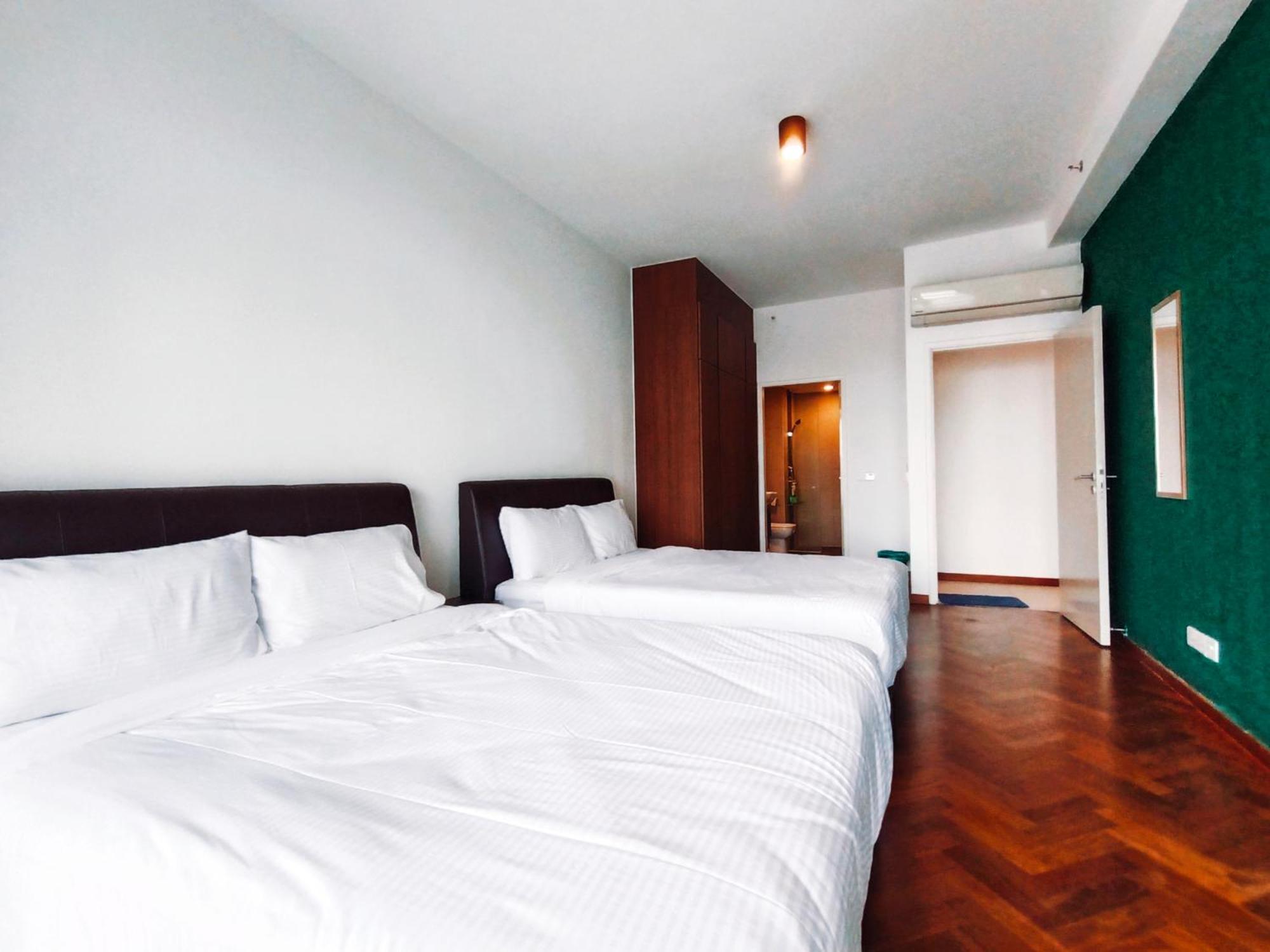 The Landmark By Katana 3Br To 4Br Luxury Seaview Landmark Homestay At Gurney 15-16Pax 无敌海景套房 Tanjung Tokong Exterior photo