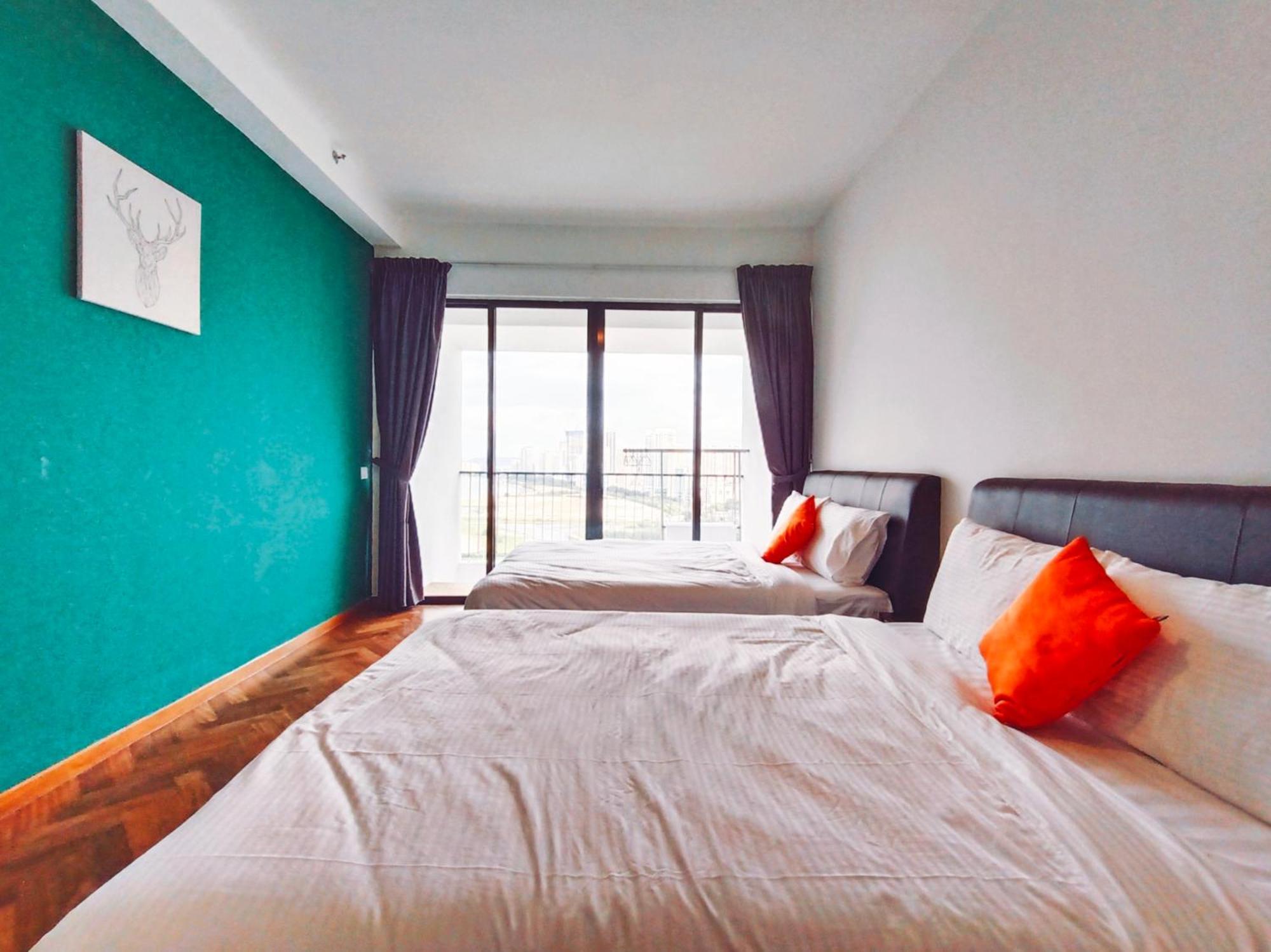 The Landmark By Katana 3Br To 4Br Luxury Seaview Landmark Homestay At Gurney 15-16Pax 无敌海景套房 Tanjung Tokong Exterior photo